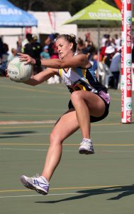 Lindie Lombard has been named by Netball South Africa as the replacement for the injured Captain Maryka Holtzhausen for Quad series against Australia, New Zealand and England from the 27th August this month to the 4th September 2016 held in both New-Zealand and Australia.